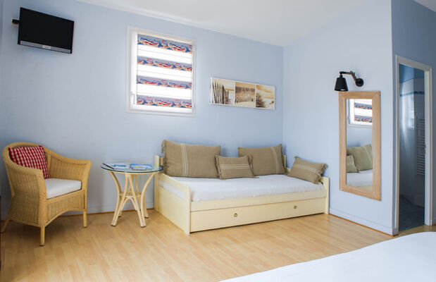 JERODEL - CHAMBRE FAMILLIALE (2).jpg