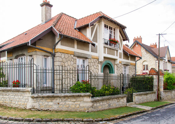 15.Maison-en-pierre-avec-colombage-1.jpg
