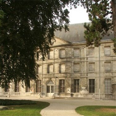 Saint-Loup jardin 2, - cliché Jean-Marie Protte, musées de Troyes.jpg