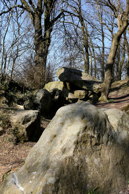 Dolmen 8.jpg