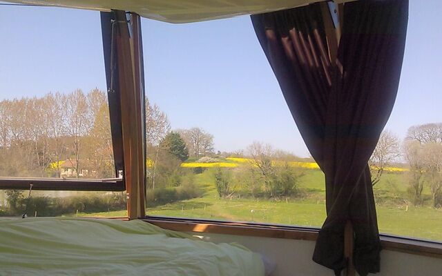 saint-andre-sur-sevre-goutte-do-lit-vue-campagne.jpg