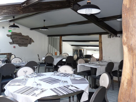 restaurant-ilhadosal-iledere-lacouarde-8_.JPG