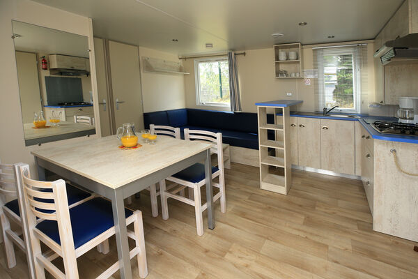MobilHome-Salon-LePlatinLaRedoute-RivedouxPlage (1).jpg