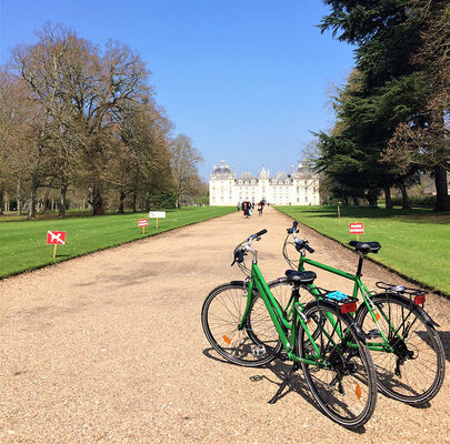 Location vélos Cour Cheverny_cheverny voyages.jpg