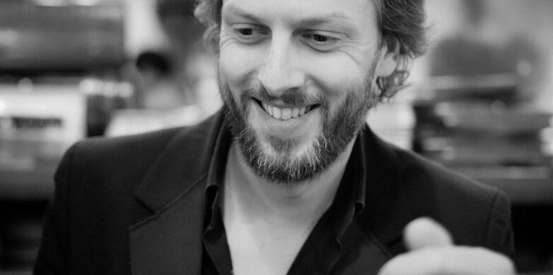 Laurent-de-Sutter_tokyo_geraldinejacques-7329-1704x850.jpg