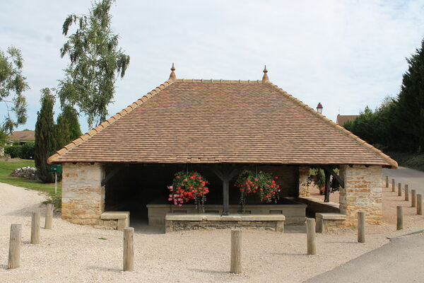 La-Charmee-patrimoine-eglise-mairie-OT (26).JPG