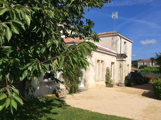 gite-la-forge-les-ecuries-du-chateau-nieul-sur-l-autise-85240- (5).JPG