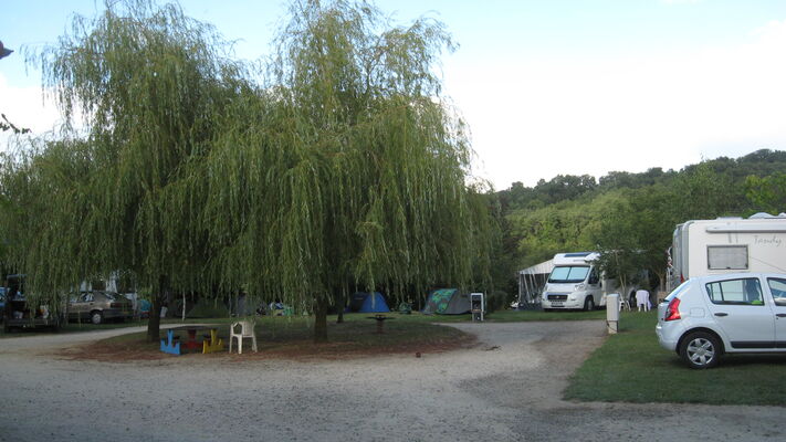 Camping Le Madiran.jpg