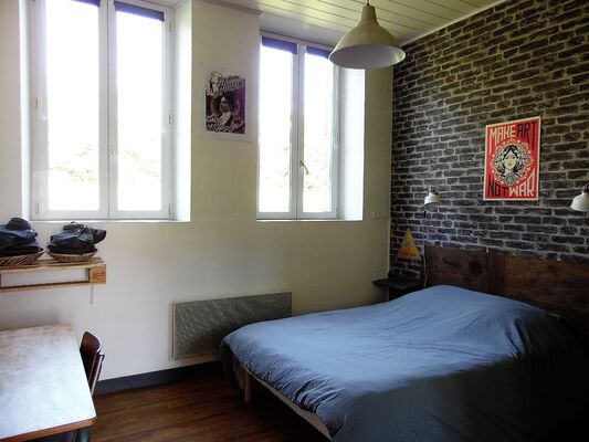 combrand-gite-ecole-buissonniere-chambre1bis.jpg