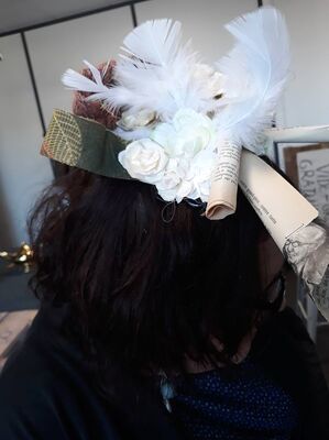 chapeau poetique.jpg