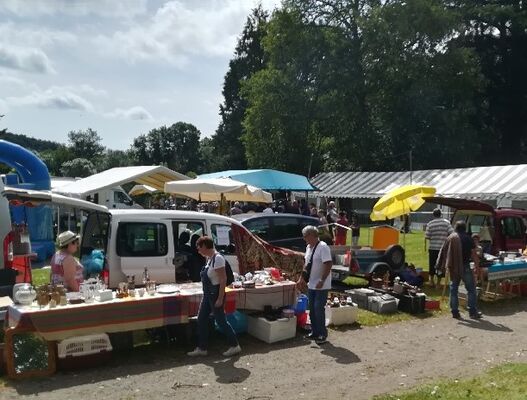 Brocante Gouex.jpg