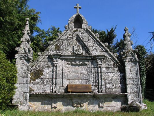 chapelle Ste Christine - Locmalo.JPG