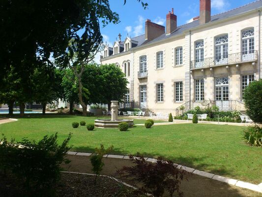 jardin Perrier du Bignon.jpg