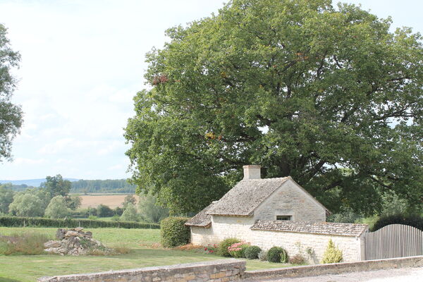 La-Charmee-patrimoine-eglise-mairie-OT (16).JPG