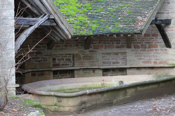 Givry-lavoir-impluvium