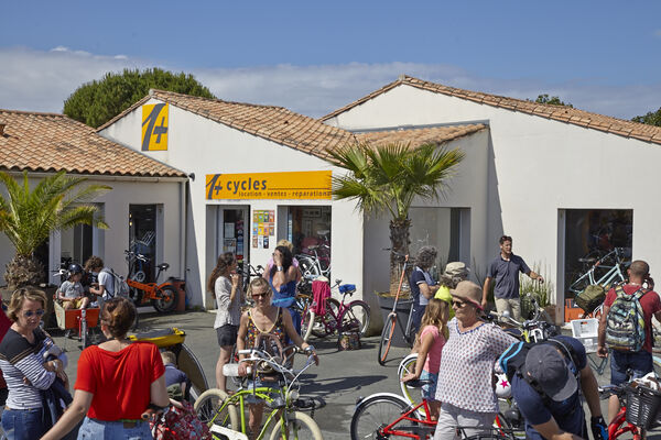 Un-Plus-Cycles-Bike-Day-10-06-2018 (15) .jpg