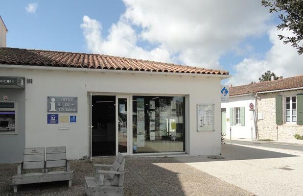 Bureau d'informations touristique de Ste Marie de Ré.jpg