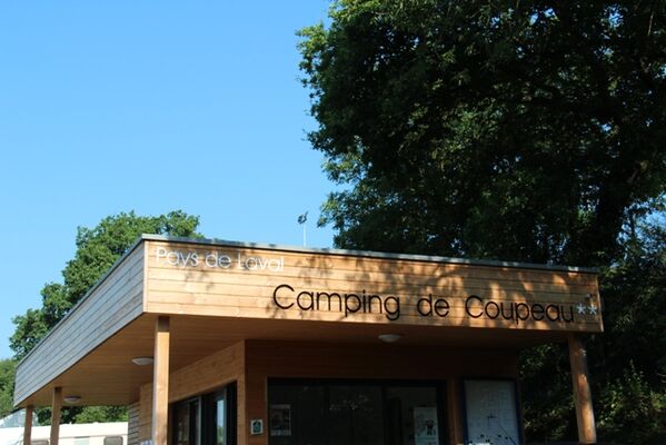 Camping Coupeau web.JPG