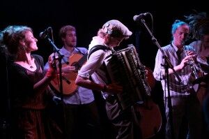 concert-lessourdsydansent-26fev-tandem-valenciennes-tourisme.jpg