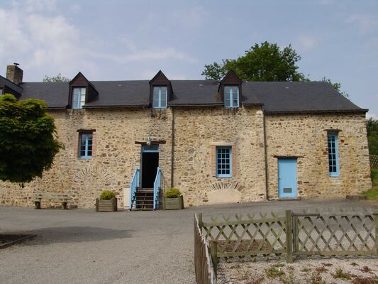 gite olivet.jpg