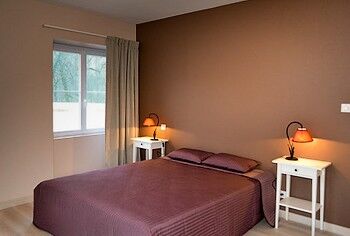 chambre-rdc1-mc-internet.jpg