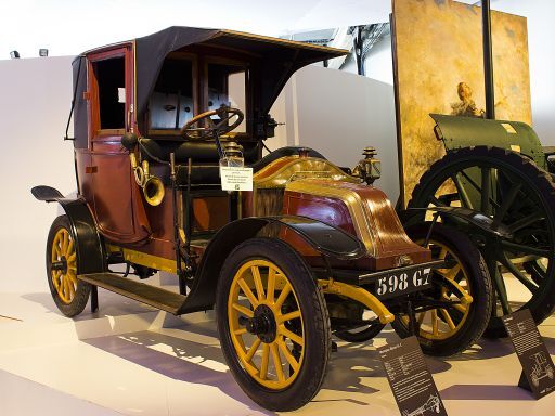 9. Musée de la Grande Guerre, Meaux. Taxi de la Marne_WEB © OT Reims - Carmen Moya.jpg