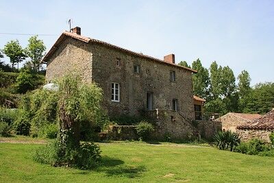 moulin moreau-ext-internet.jpg