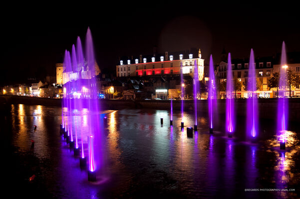 Jetsd'eau-lumières2013-Crédit Studio Regards Laval (12).jpg