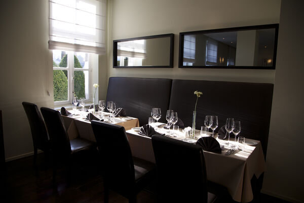 maxens-table2-mons.jpg