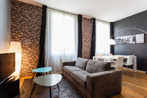 loft salon.jpg