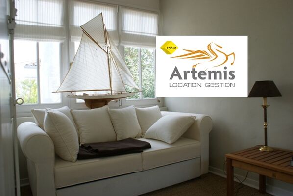Artemis.jpg