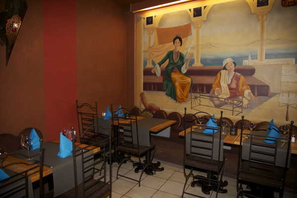 lapetitecouscoussière-table6-mons.jpg