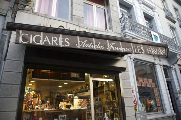lescigares-facade.jpg