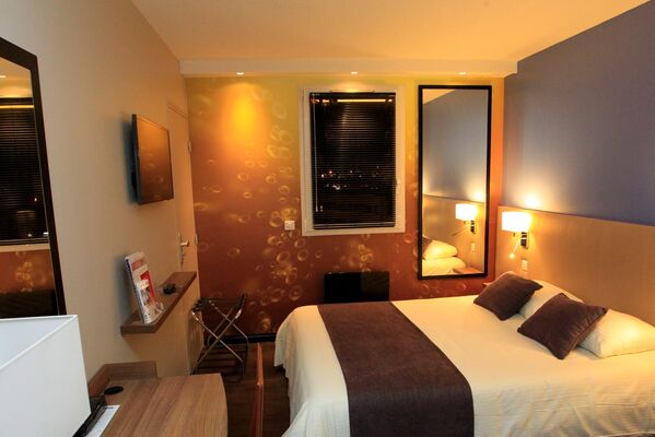 5. Chambre classique double.jpeg