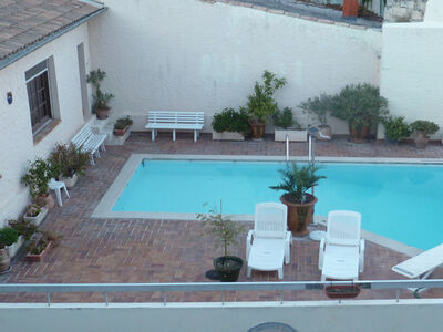 darde-monique-beaucaire-piscine-web.jpg