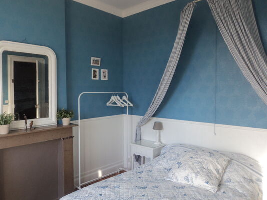 Valenciennes-Le-temps-d-une-pause-chambre-bleue.jpg
