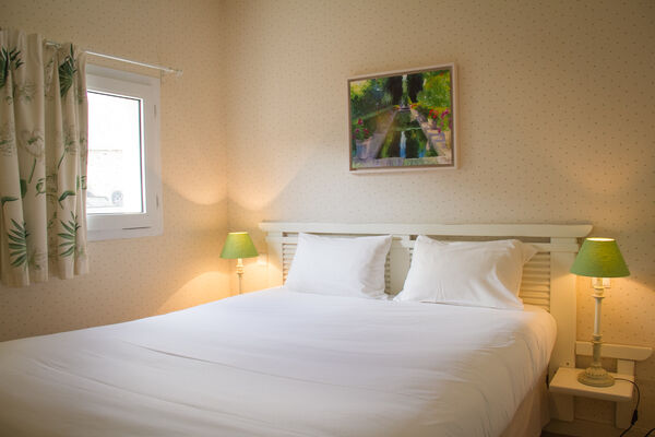 hotel restaurant l'ermitage +á saulges - laval - sable sur sarthe - logis de france - vaiges - maitres restaurateur - a81 - chambre junior suite (14).jpg
