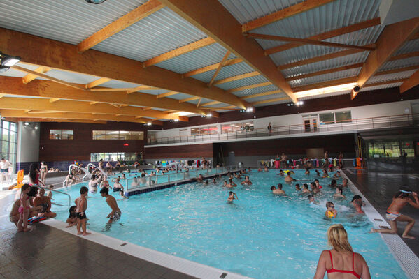 Bassin intérieur du Centre Aquatique Agl'eau