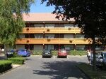 Kyriad-Rouvig,ies-exterieur.jpg