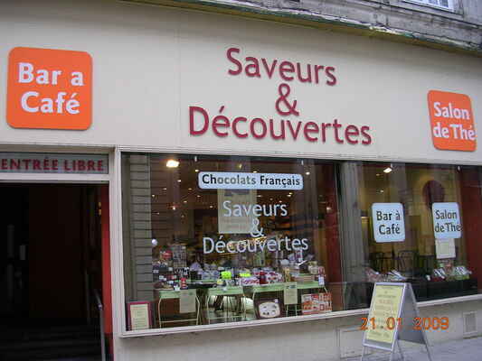 saveurs-et-decouvertes-salon-de-the-valenciennes-facade.jpg
