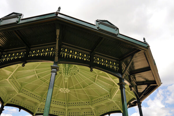 kiosque_square-boston1.JPG