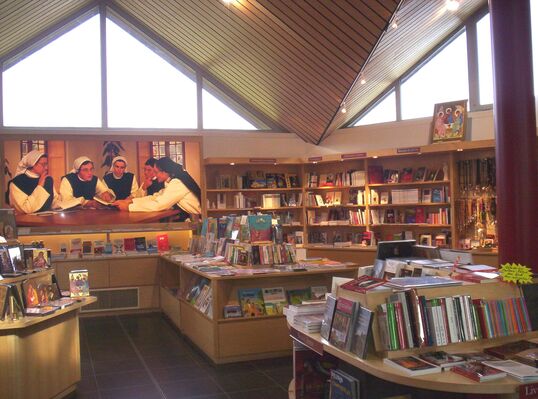 librairie la Coudre (2).jpg