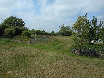 La cachette-ext1-sit.jpg