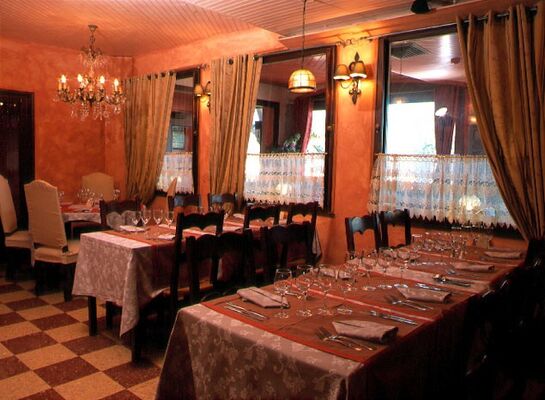 Restaurant Les Vignes Blanches.jpg