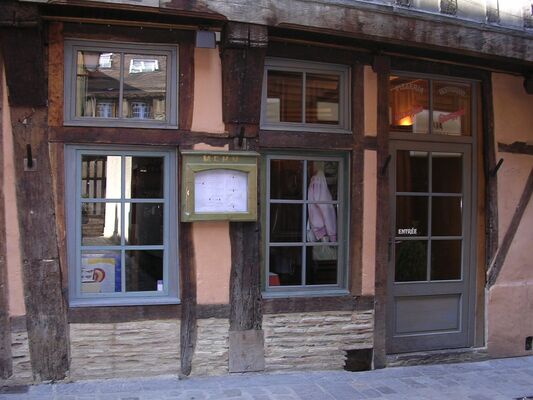 Pino - Façade.jpg