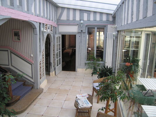 Cour intérieure.jpg
