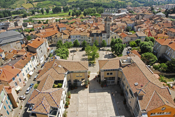 MILLAU2.jpg