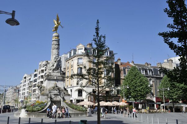 Place Drouet d'Erlon (6)© M. Jolyot.jpg