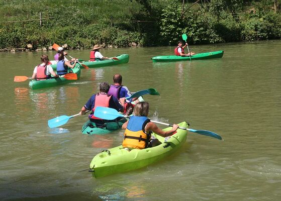 LES CANOES DE BEAUCAIRE