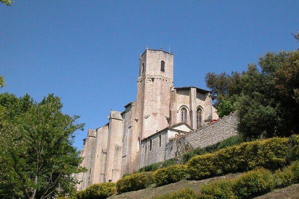 ÉGLISE FORTIFIÉE